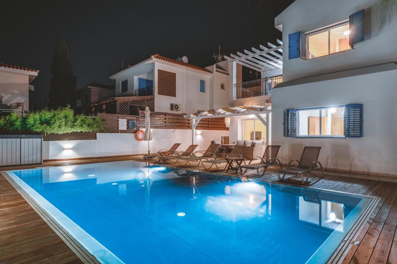 Amphitrite Villa Paralimni Exterior photo