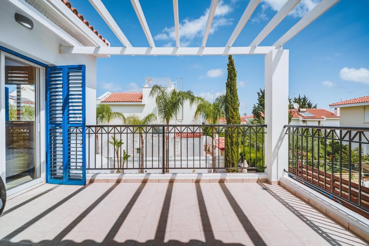 Amphitrite Villa Paralimni Exterior photo